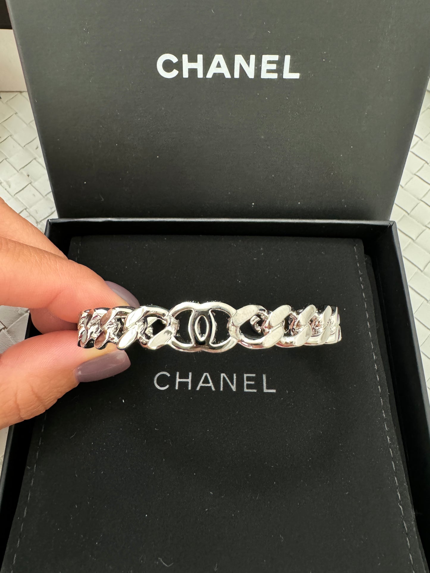 Chanel 22A Metal Silver Tone Chain Cuban Link CC Logo Cuff Bangle Bracelet S