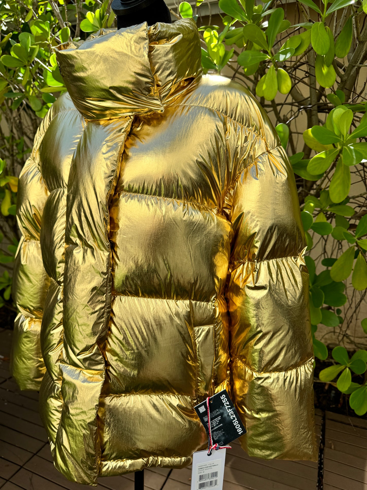 Perfect Moment Oversized Parka III Metallic Gold Foil NWT Puffer Coat Ski Jacket