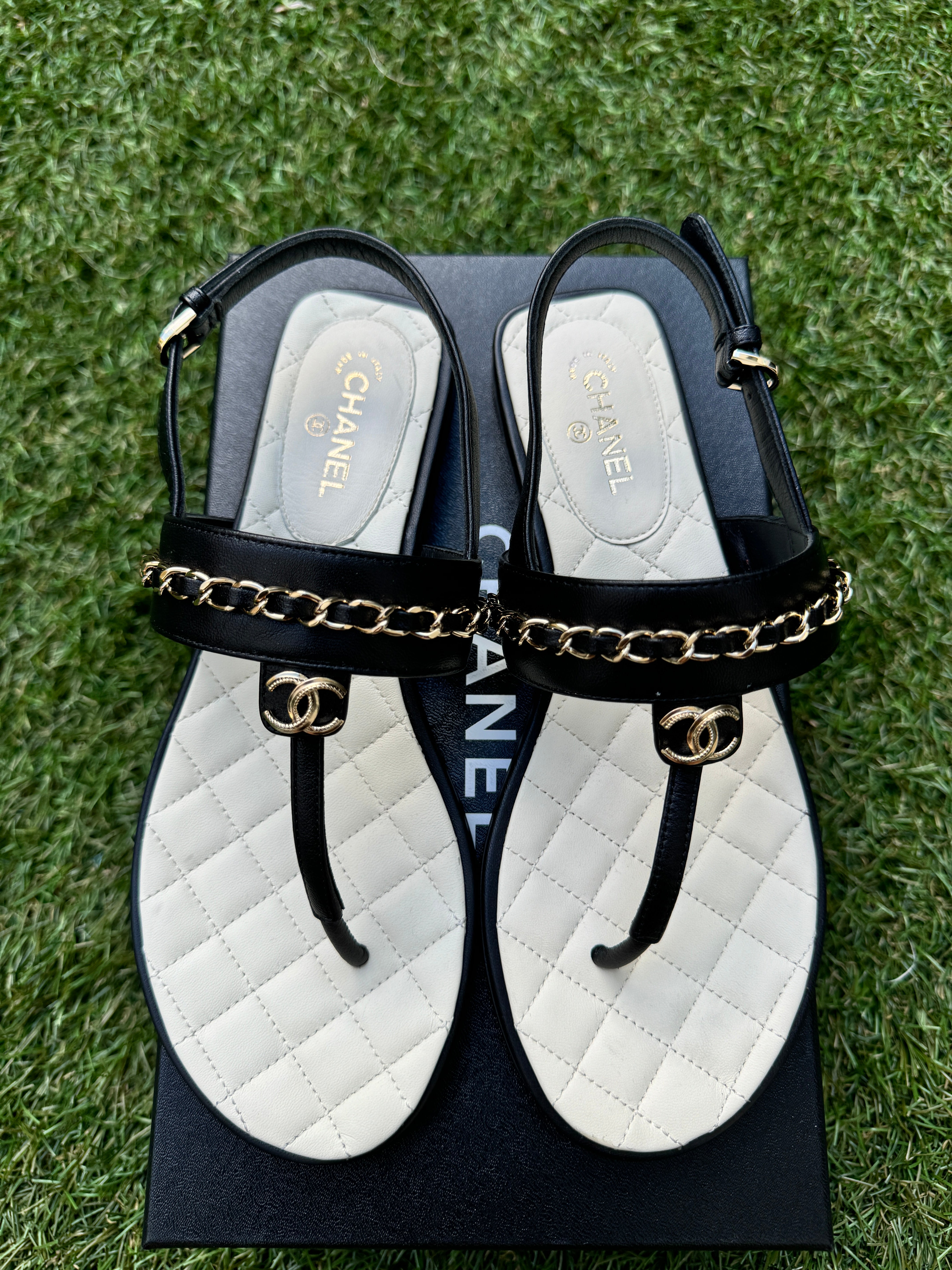 CHANEL CC LOGO BLACK OPEN TOE THONG CHAIN LEATHER FLAT SHOES SANDALS –  Miami Lux Boutique