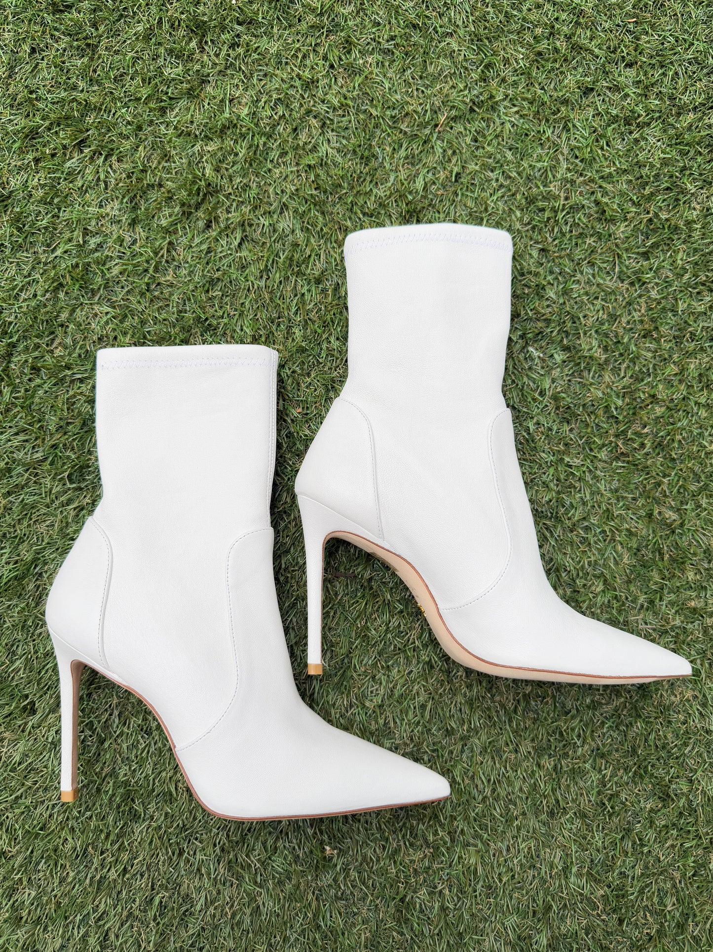 STUART WEITZMAN STUART 100 STRETCH WHITE NAPPA LEATHER BOOTIE ANKLE BOOTS