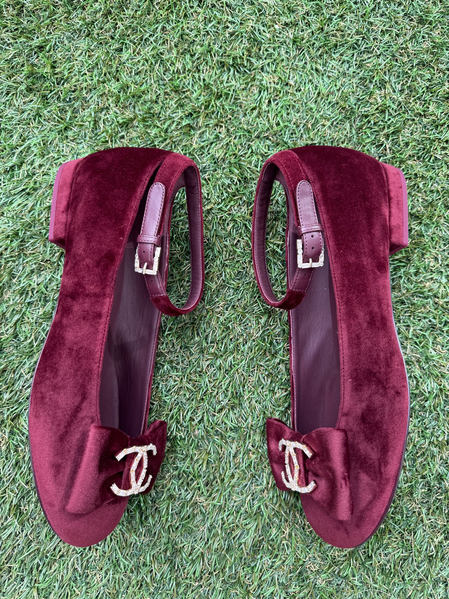 2024 CHANEL GOLD CC LOGO BURGUNDY VELVET BOW WITH CRYSTALS BALLET FLATS 40