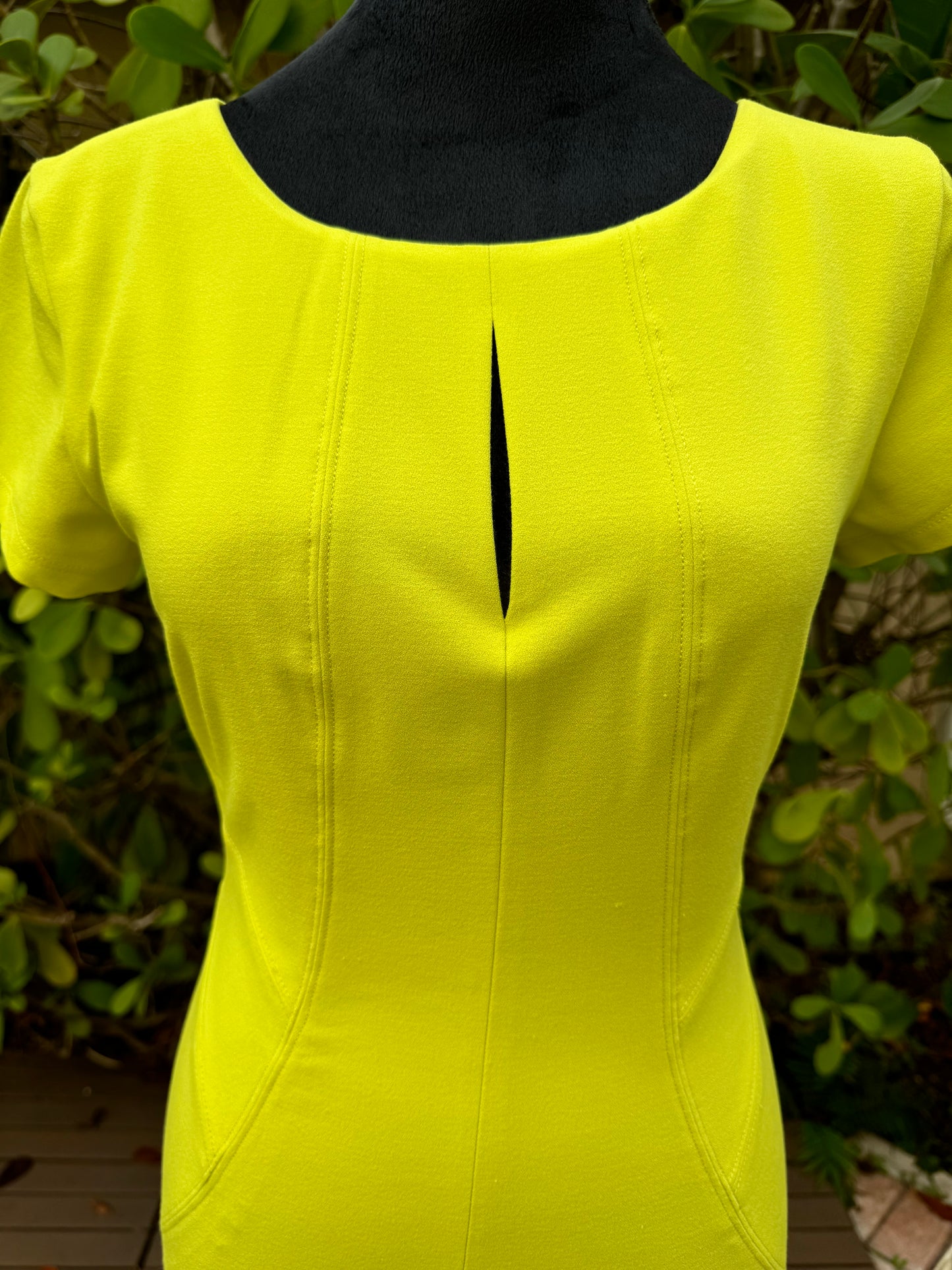 BCBG Maxazria Chloe Dark Lime Yellow Green Short Mini Dress Pre-Owned