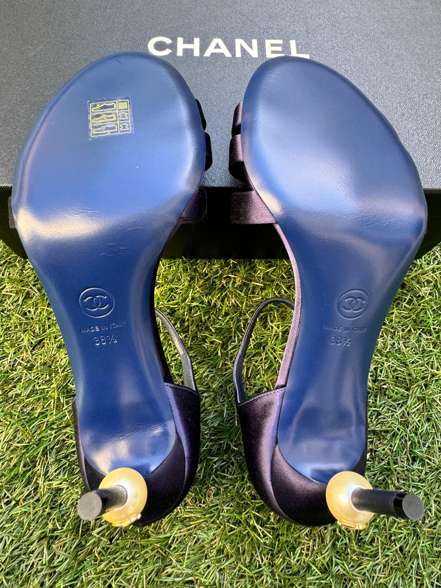 CHANEL BLUE PURPLE SATIN & LEATHER PEARL CC LOGO HEELS SANDALS SHOES STRAPPY