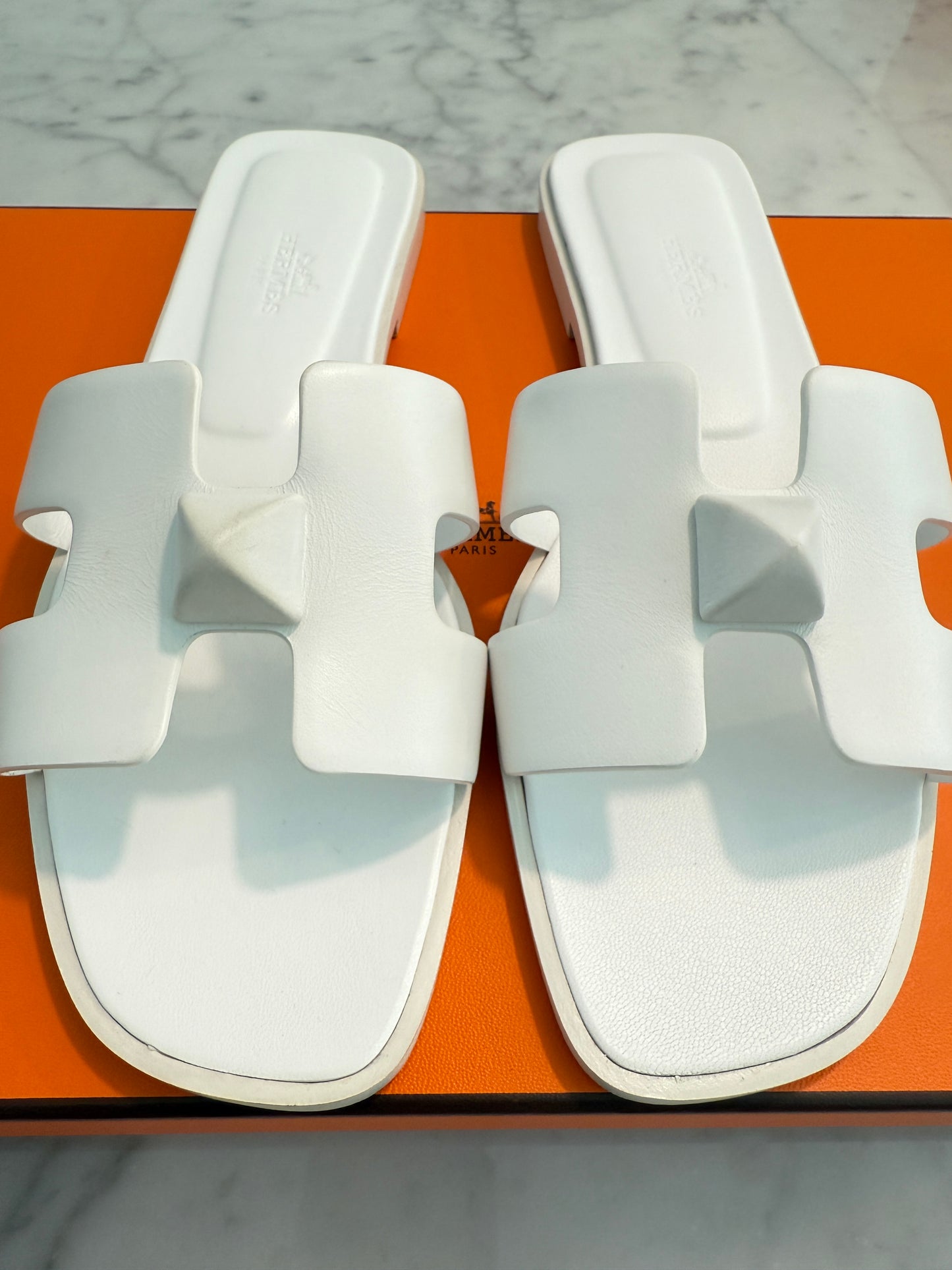 Hermes Oran Clous Pyramides White Blanc Leather Sandals Shoes