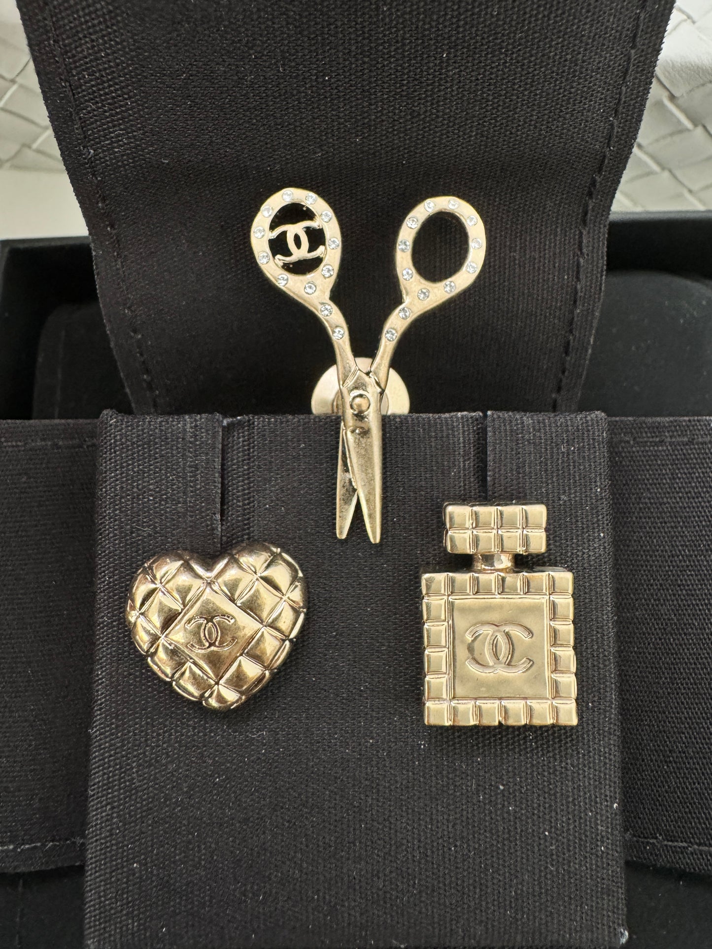 Chanel 22 Metal Crystal Quilted CC Heart Scissors Perfume Brooch 3 Set Gold Pins