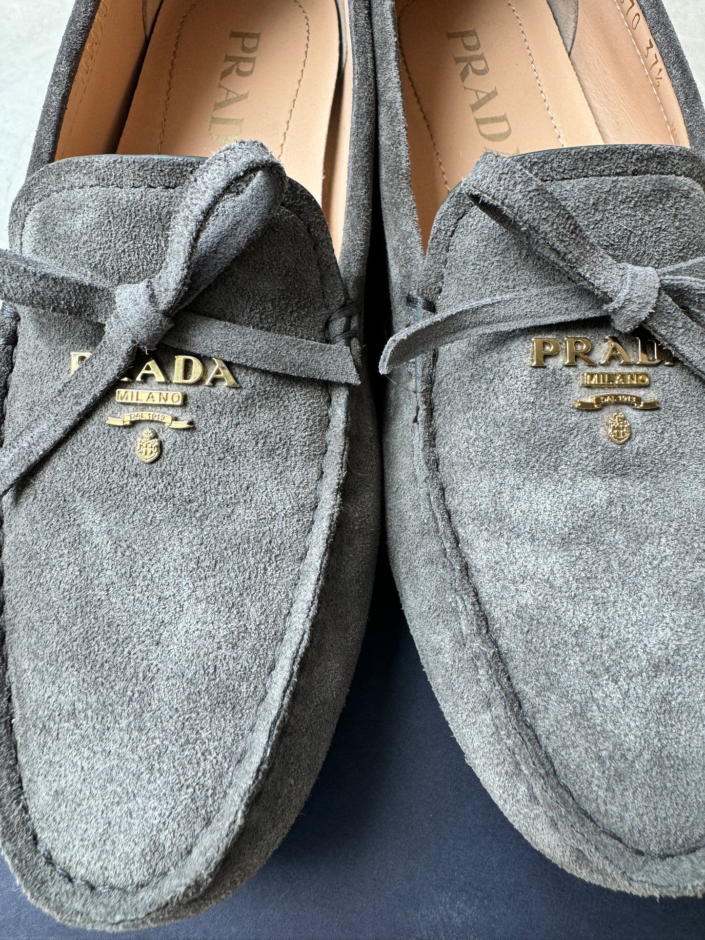 Prada Gray Ghiaia Suede Bow Gold Logo Drivers Driving Loafers