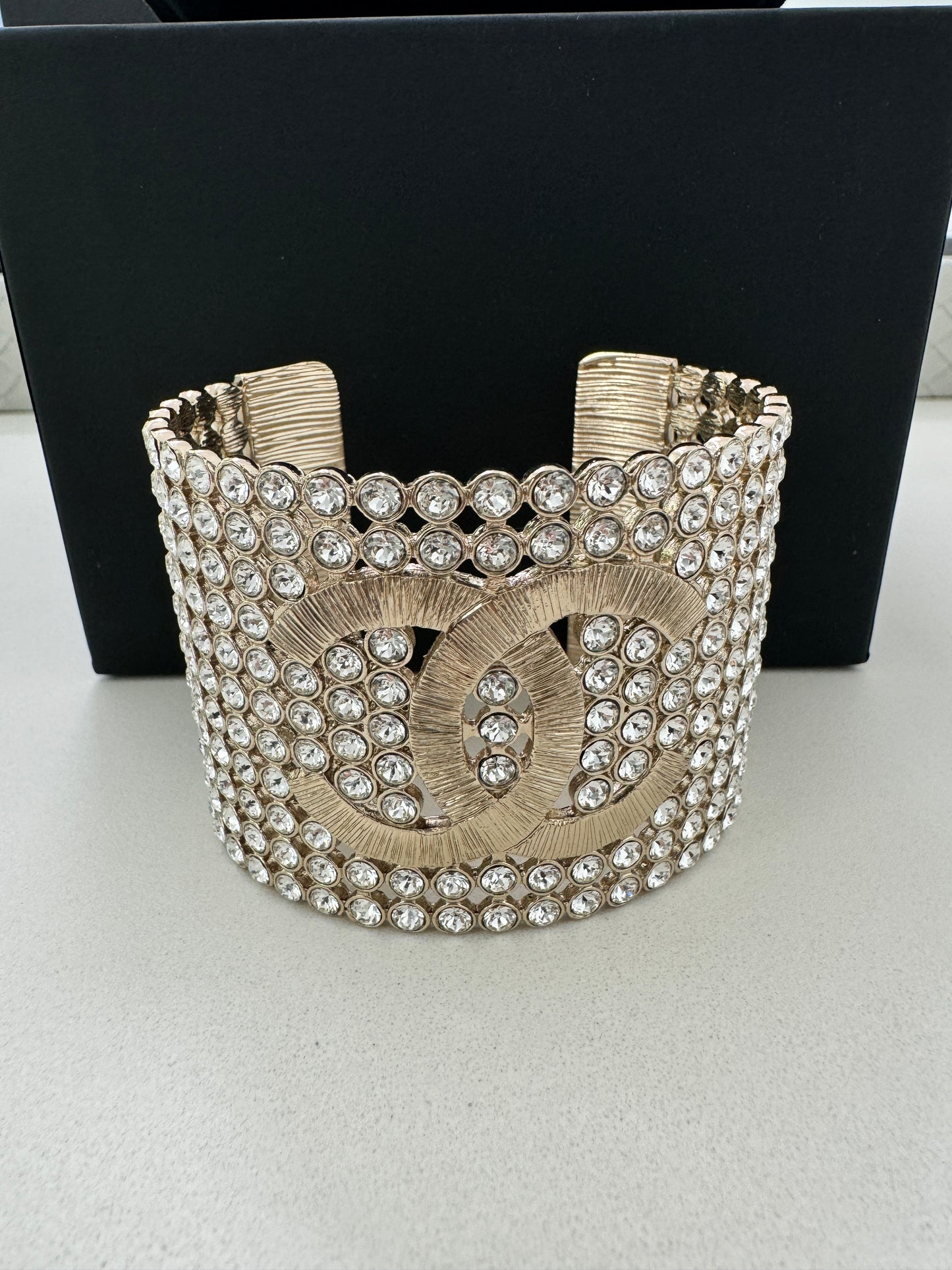 CHANEL 23S GOLD TONE CRYSTAL STRASS METAL CUFF CC LOGO BANGLE BRACELET SMALL S