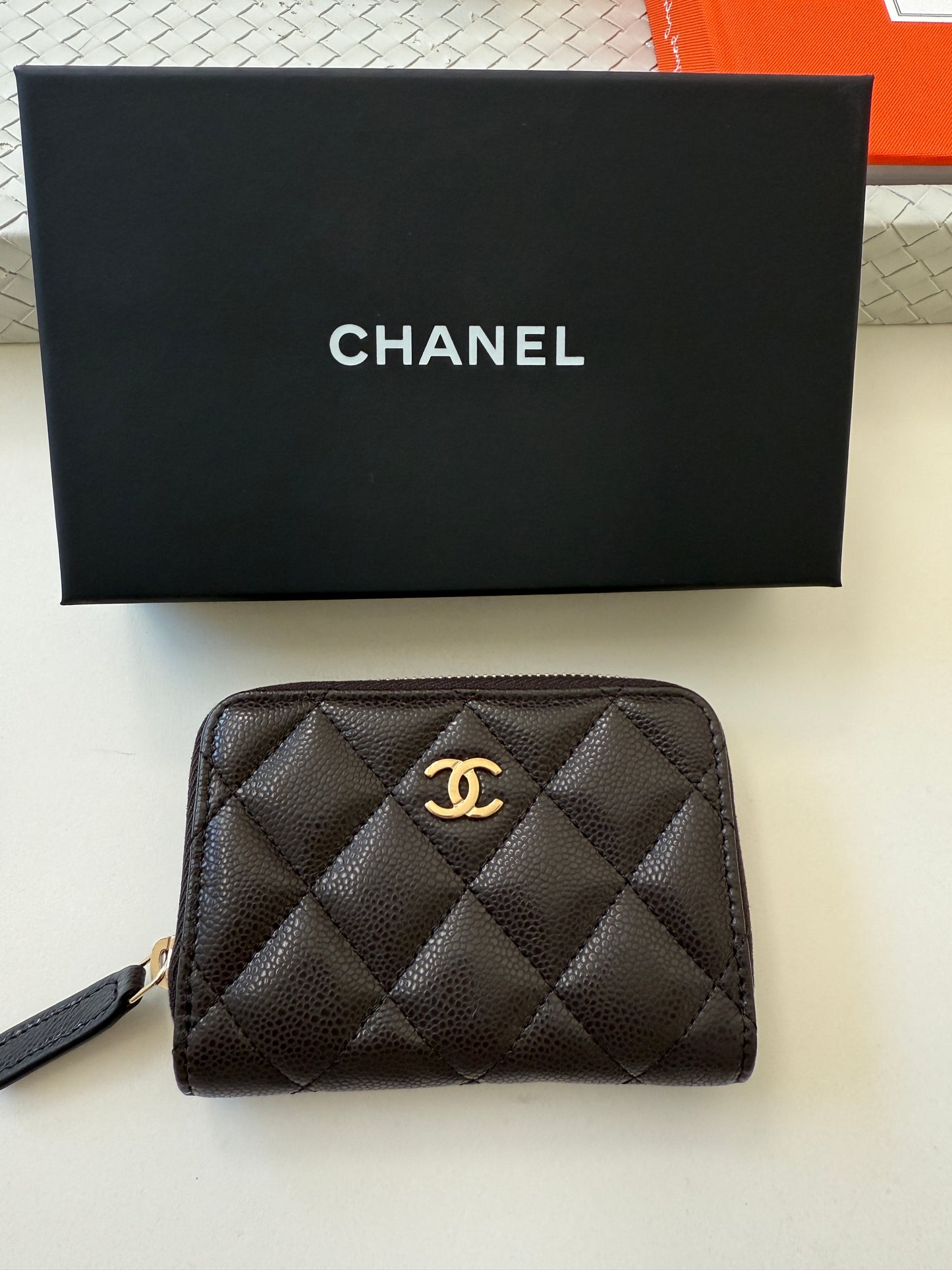 Chanel 25 Classic Zipped Zip Coin Purse Caviar Dark Brown Leather Wallet Marro