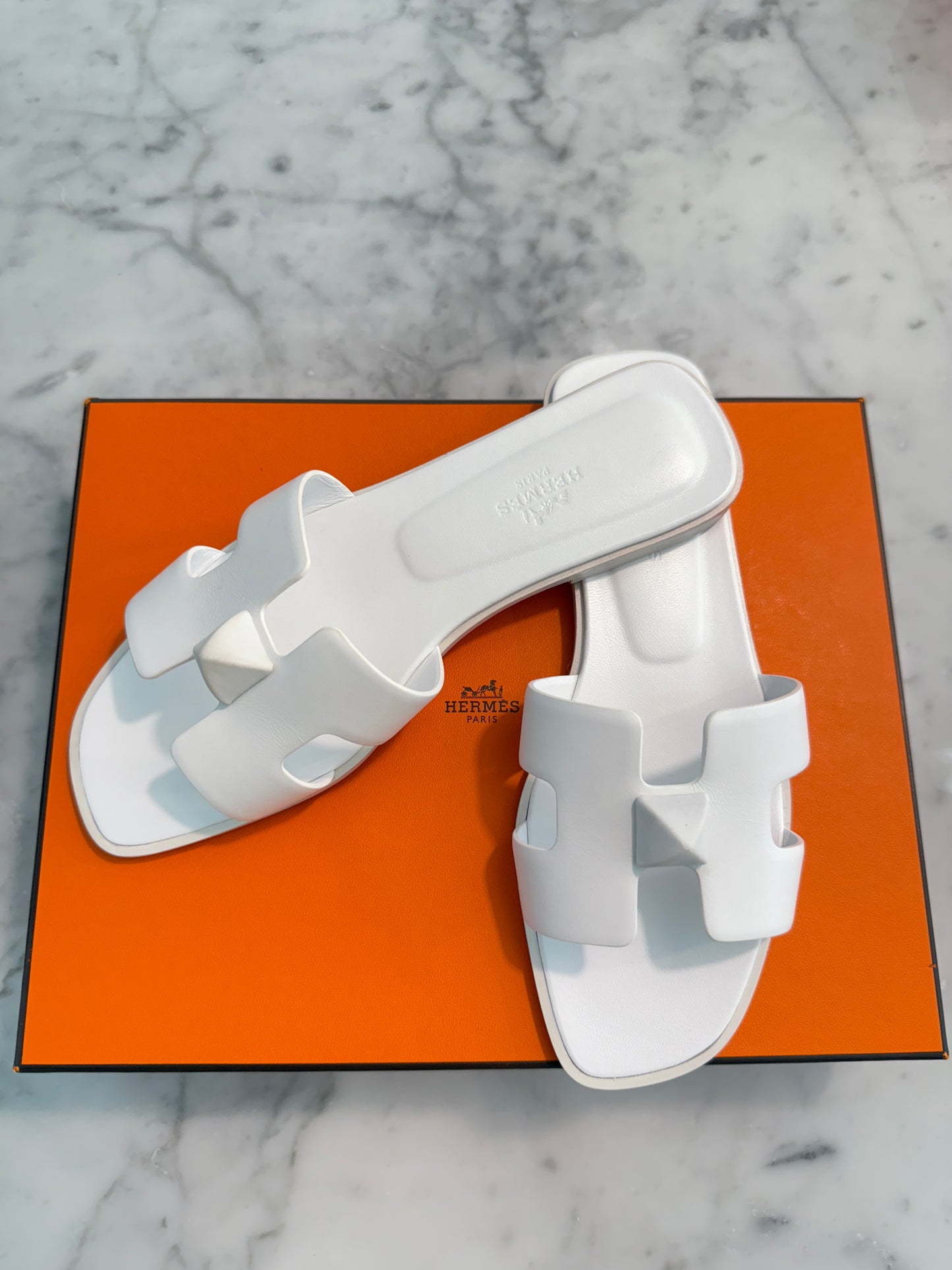 Hermes Oran Clous Pyramides White Blanc Leather Sandals Shoes