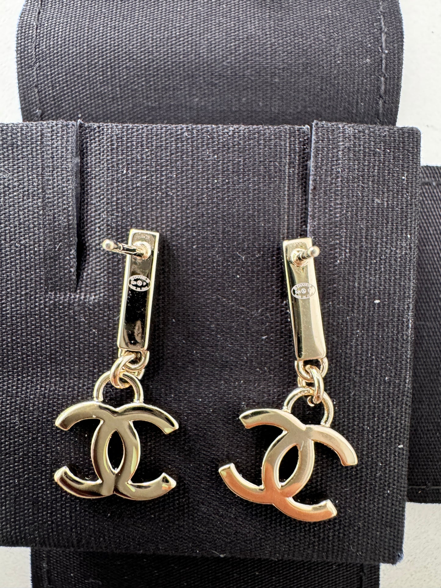 CHANEL 24P GOLD TONE METAL STUDDED CC LOGO WHITE CRYSTALS DANGLE DROP EARRINGS