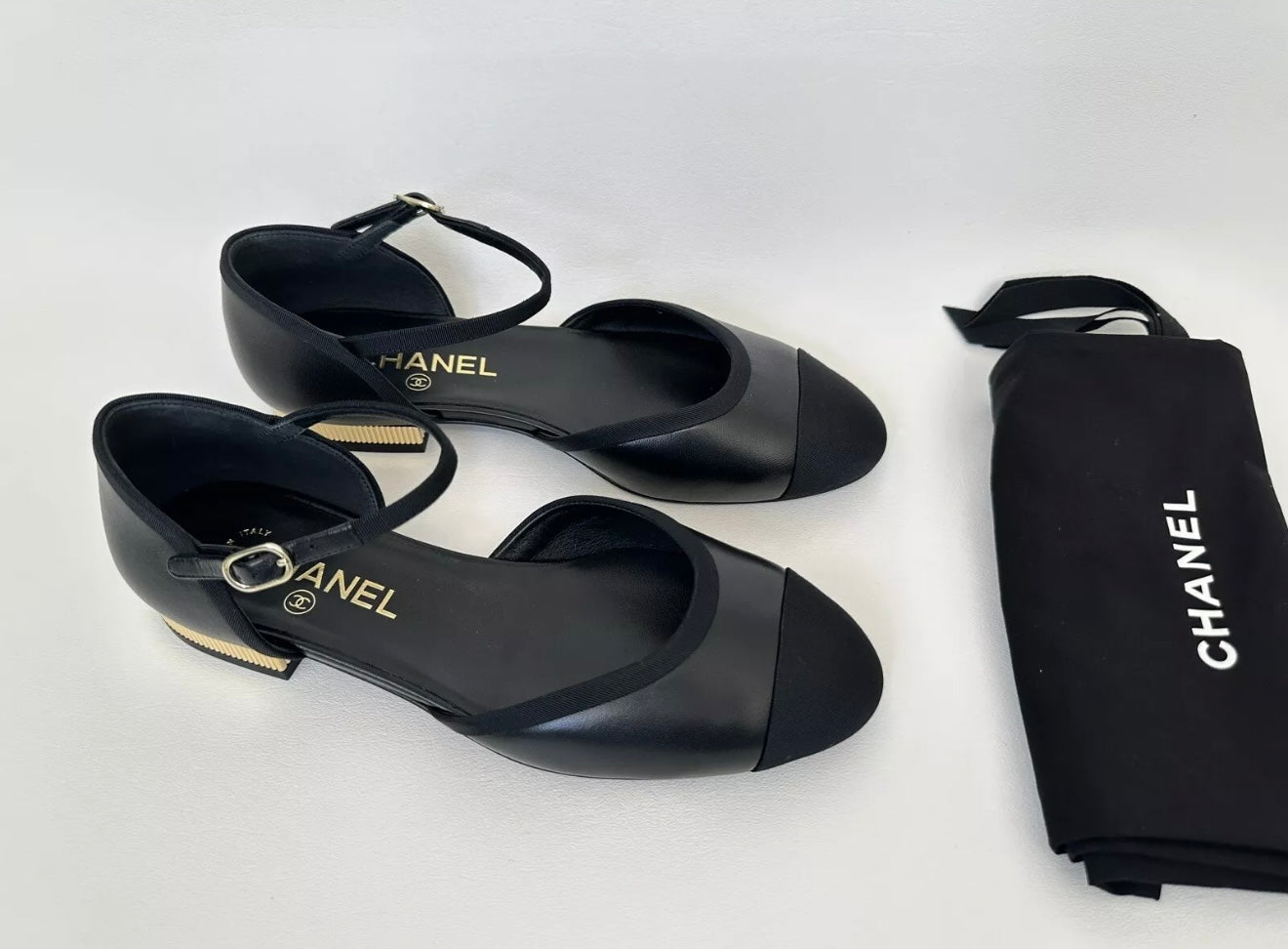 2024 CHANEL CC LOGO BLACK LEATHER MARY JANE BALLET FLATS SHOES GOLD HEEL