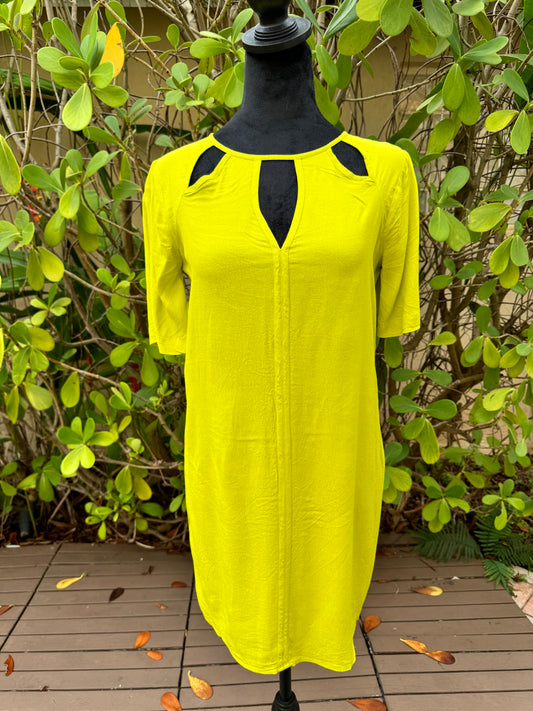 BCBGMaxazria Rosetta Lemongrass Green Half Sleeve Cut Out Shift Dress Pre-Owned