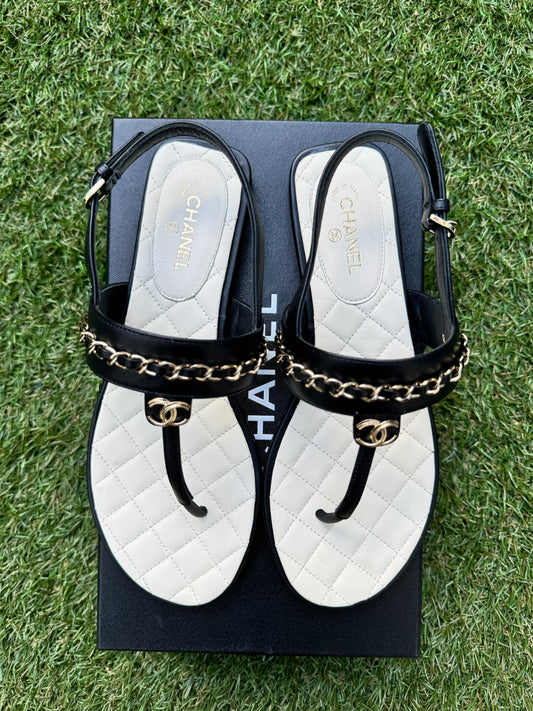 CHANEL CC LOGO BLACK OPEN TOE THONG CHAIN LEATHER FLAT SHOES SANDALS
