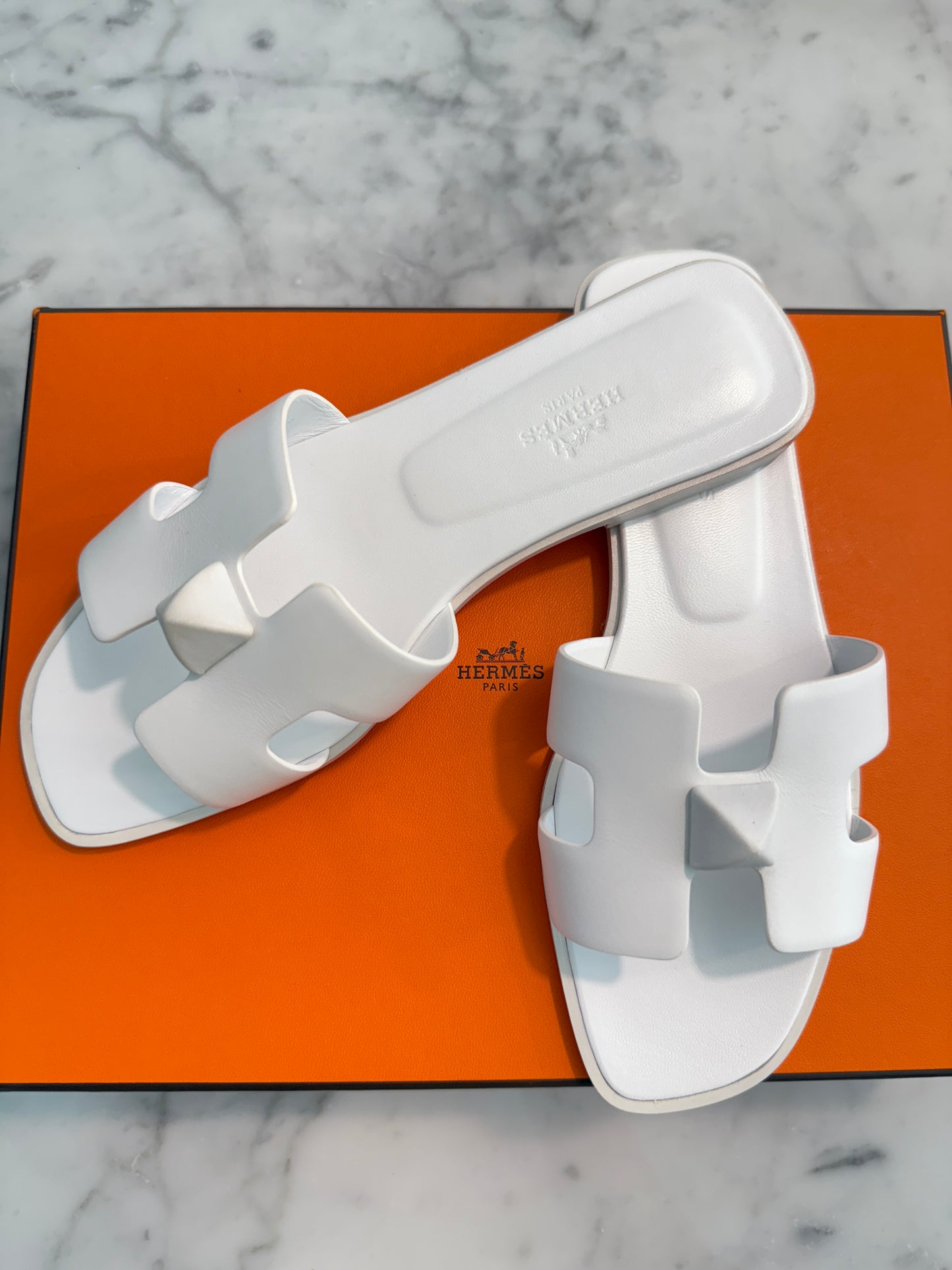 Hermes Oran Clous Pyramides White Blanc Leather Sandals Shoes