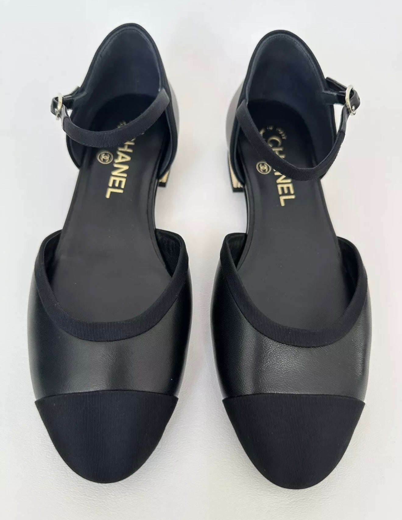 2024 CHANEL CC LOGO BLACK LEATHER MARY JANE BALLET FLATS SHOES GOLD HEEL