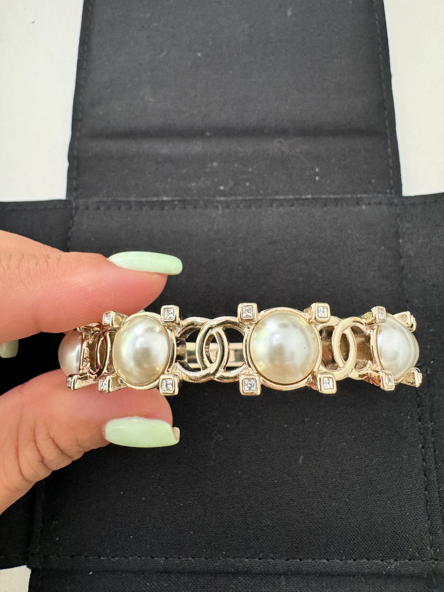 CHANEL B21 GOLD TONE METAL CUFF CC LOGO LARGE PEARLS CRYSTALS BANGLE BRACELET