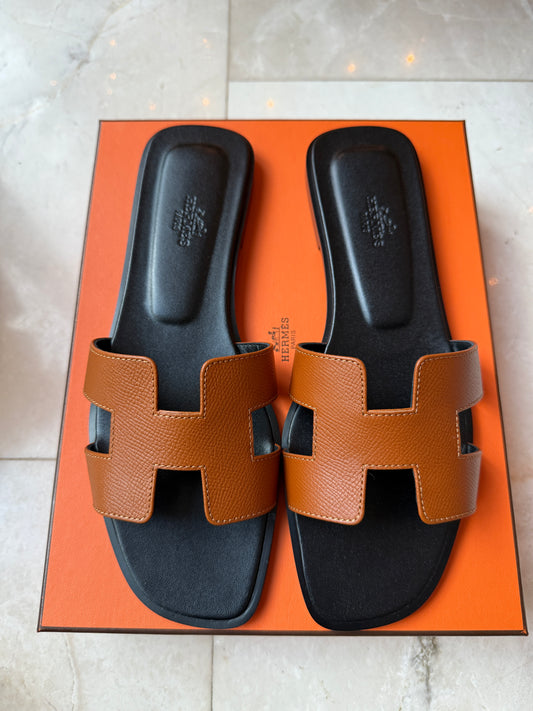 Hermes Oran Naturel Epsom Heritage Calfskin Leather Brown Black Sandals Flats