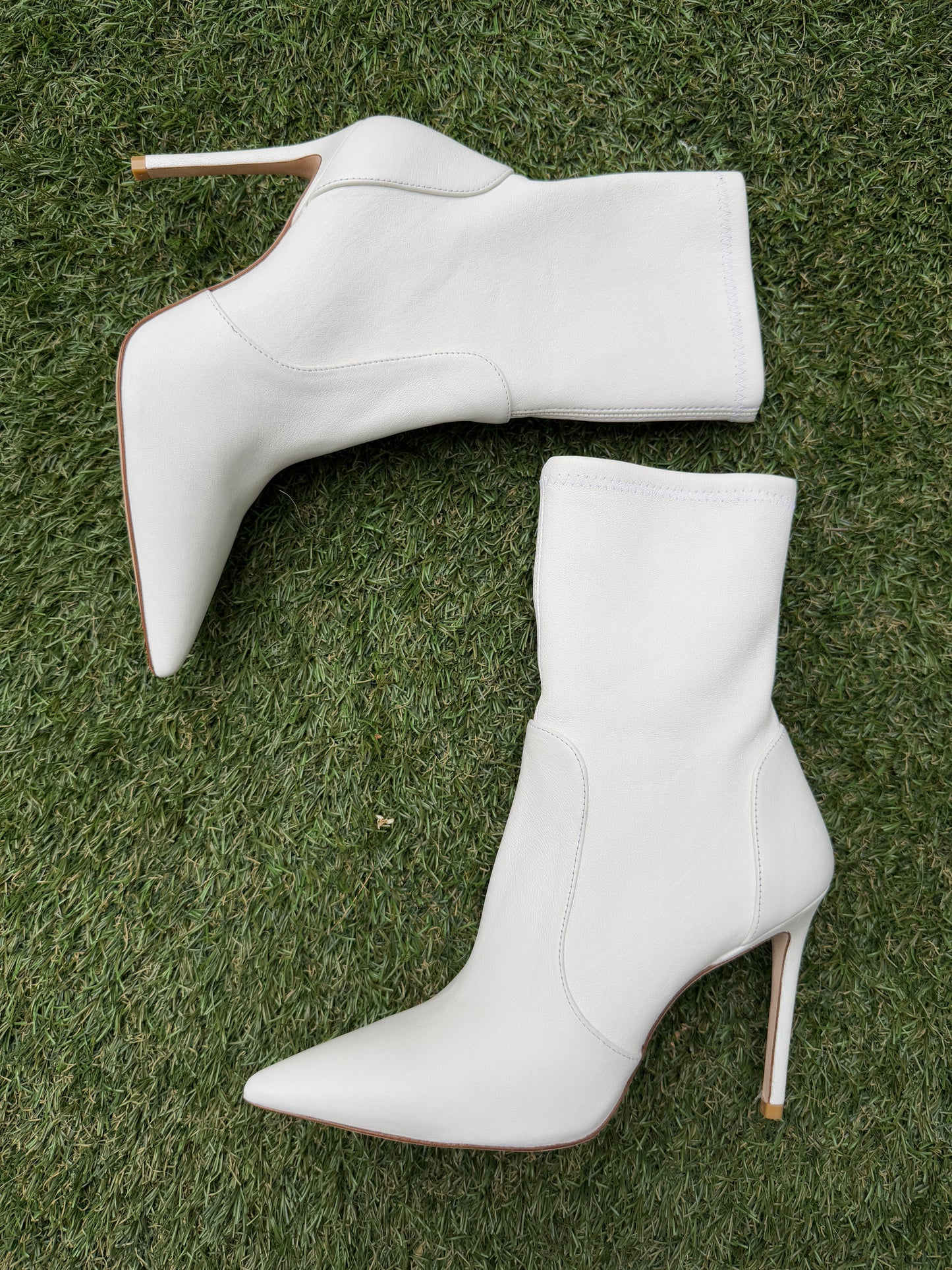 STUART WEITZMAN STUART 100 STRETCH WHITE NAPPA LEATHER BOOTIE ANKLE BOOTS