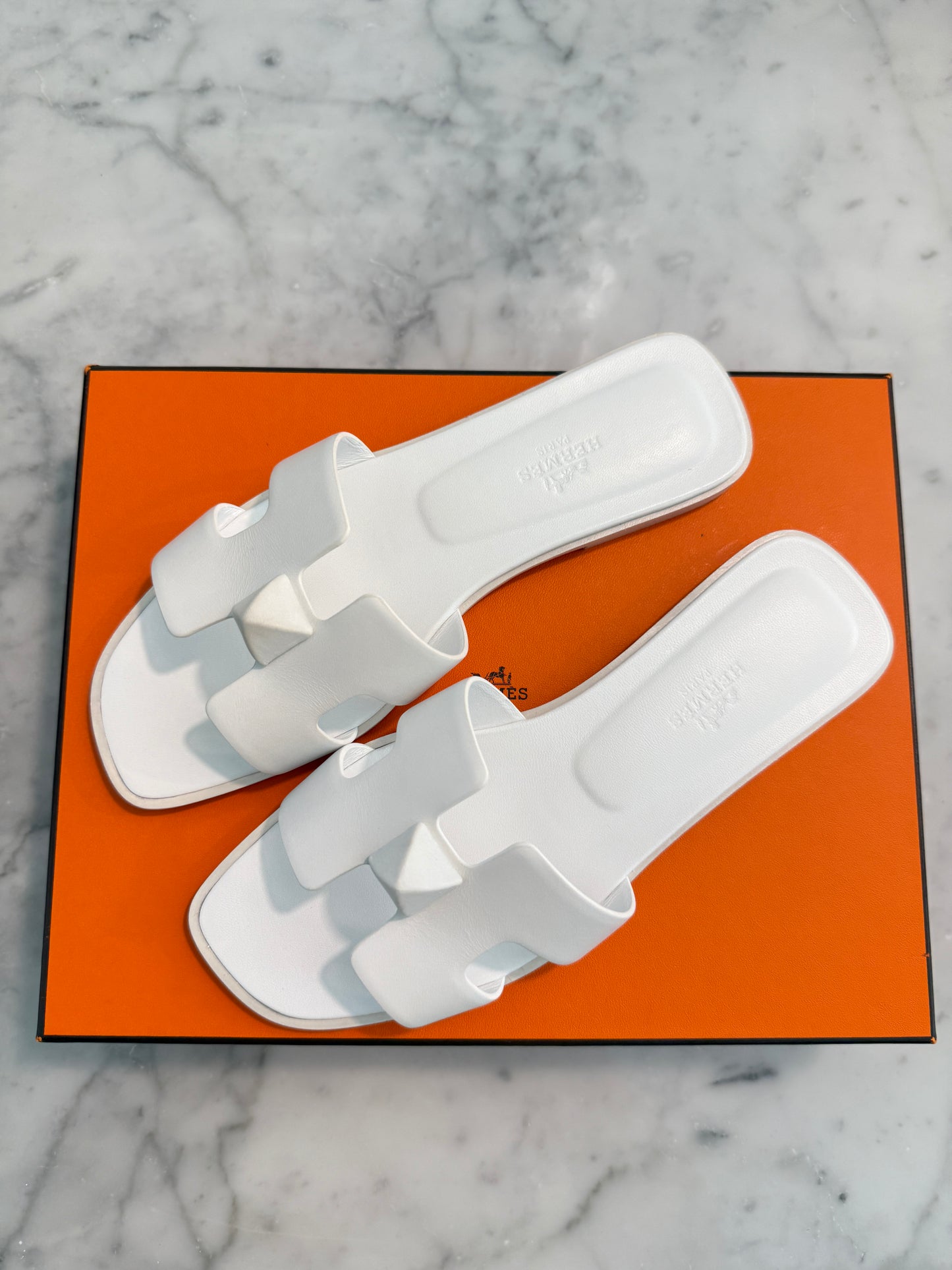 Hermes Oran Clous Pyramides White Blanc Leather Sandals Shoes