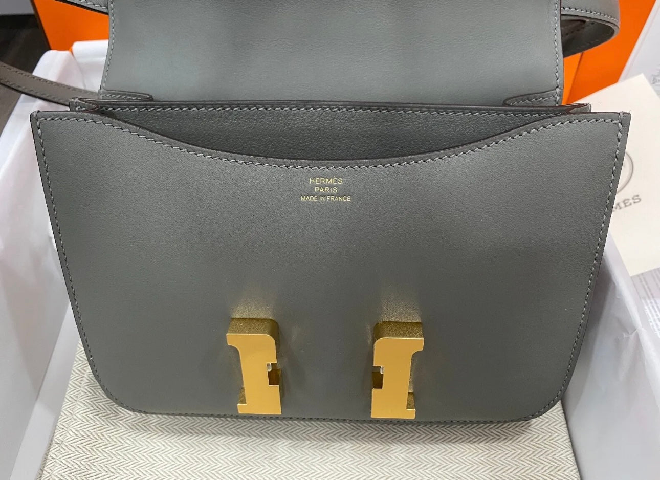 Hermes constance bag online 18