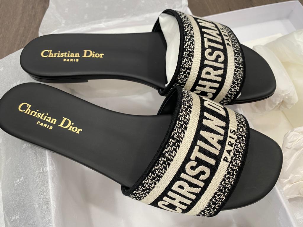 Dior discount slides black