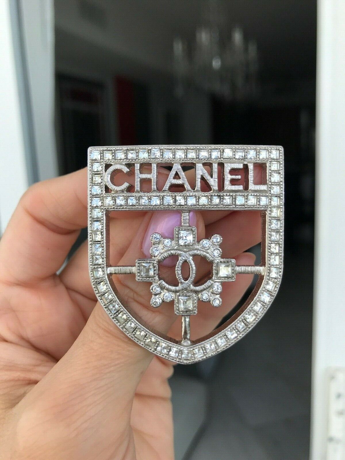 CHANEL 2015 B15 LARGE CLASSIC CREST SHIELD ARMOR BADGE BROOCH SILVER CRYSTALS PIN