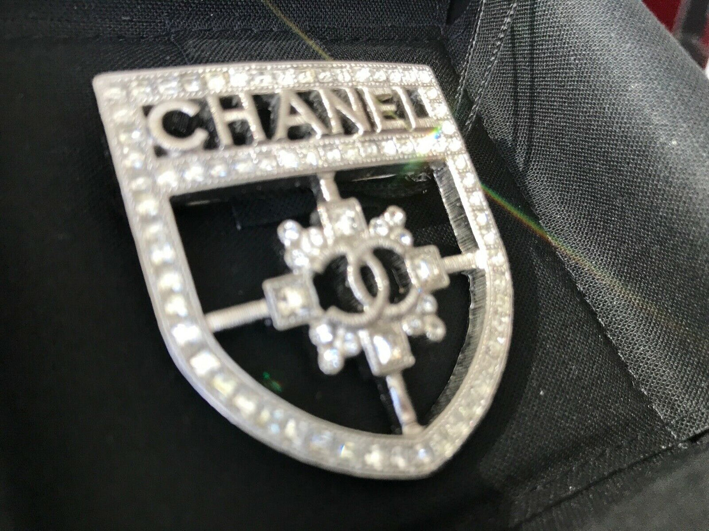 CHANEL 2015 B15 LARGE CLASSIC CREST SHIELD ARMOR BADGE BROOCH SILVER CRYSTALS PIN