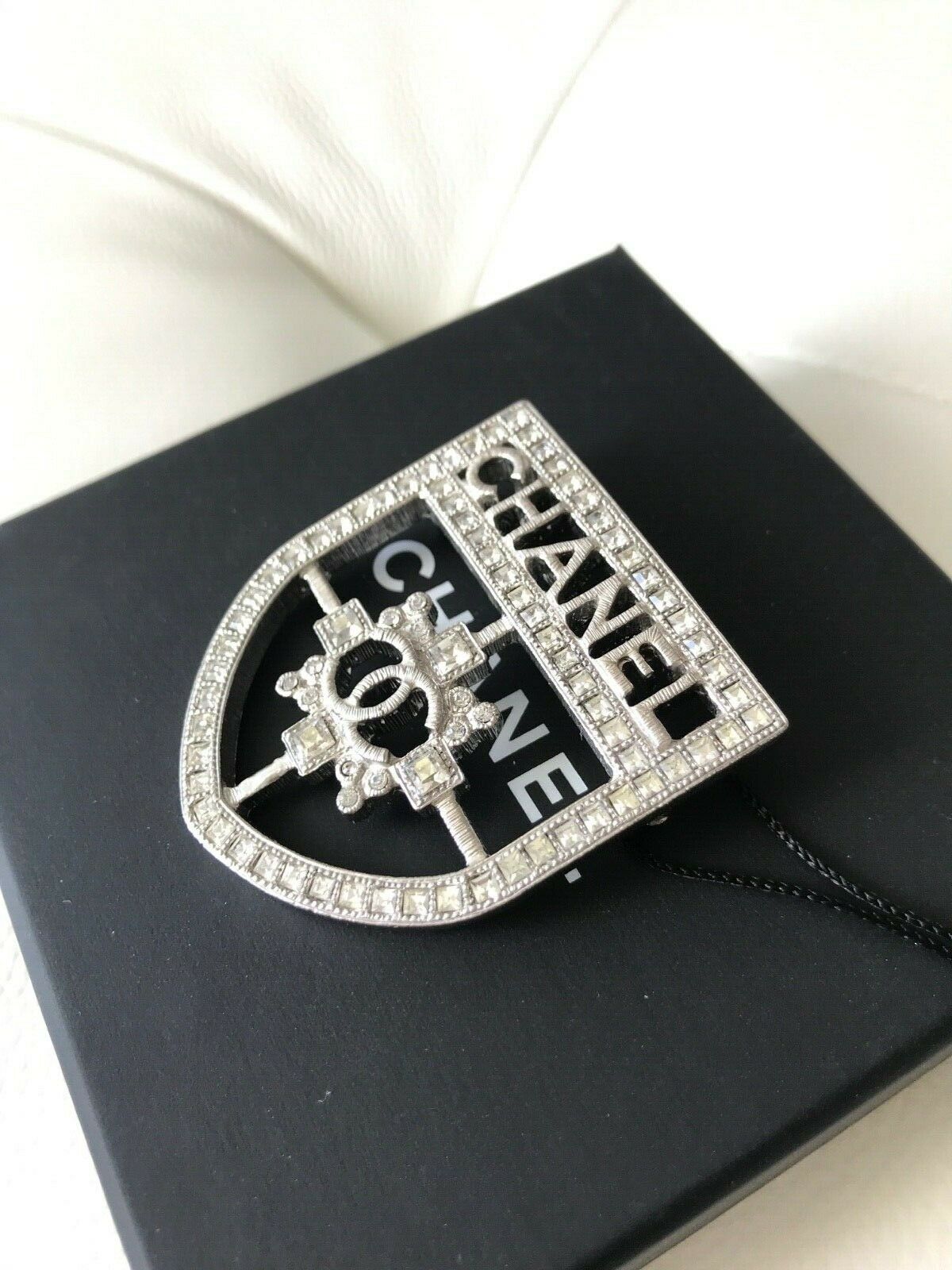 CHANEL 2015 B15 LARGE CLASSIC CREST SHIELD ARMOR BADGE BROOCH SILVER CRYSTALS PIN